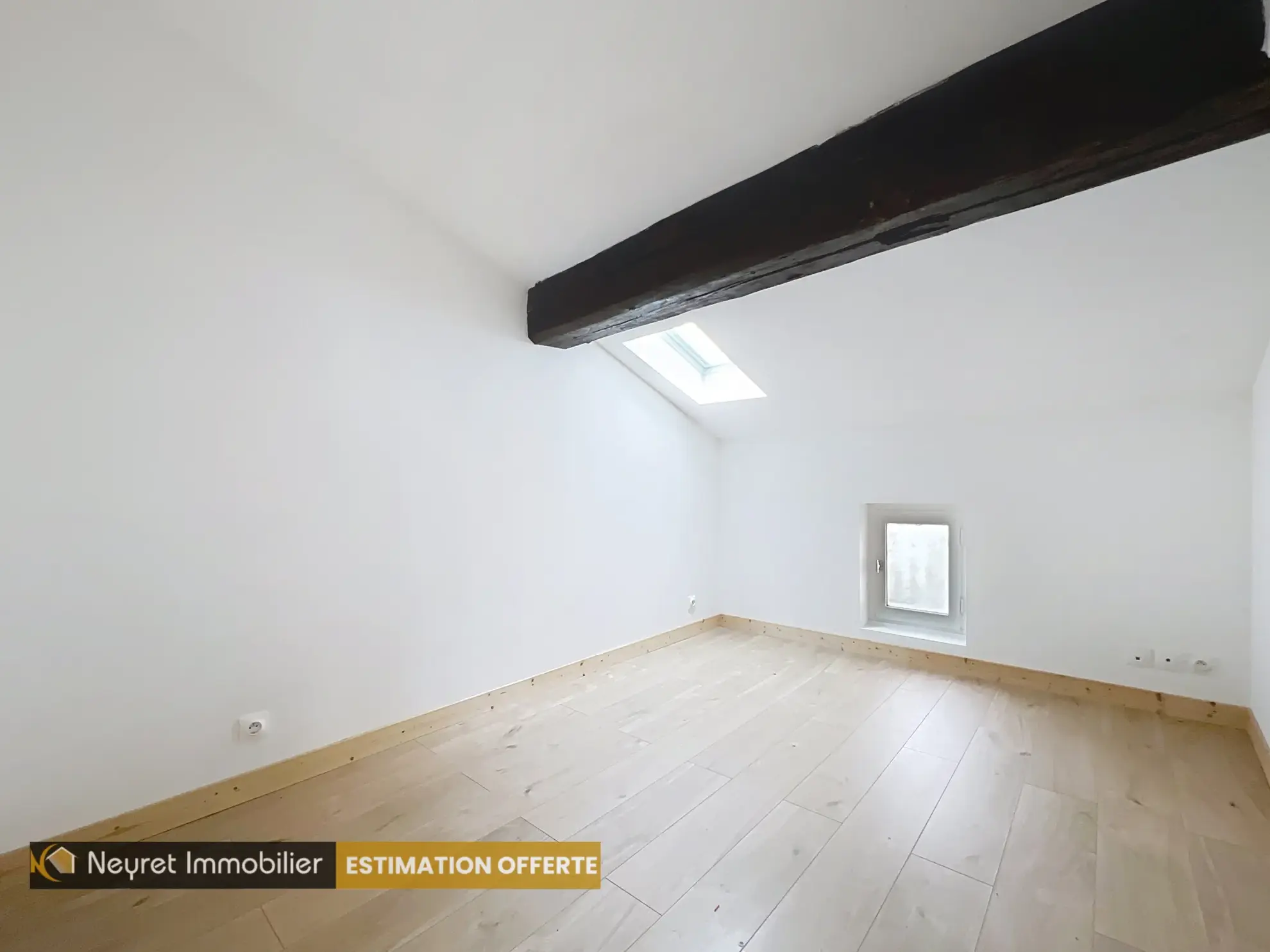 Atypique T3 rénové avec garage à Villefranche-sur-Saône 