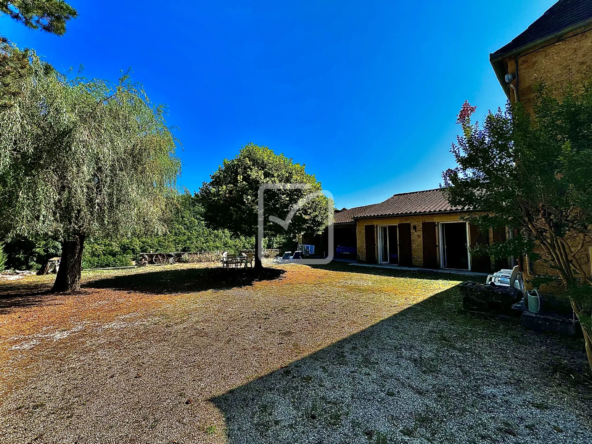 Maison en pierre avec jardin à St Cirq Madelon - Charme et Authenticité 