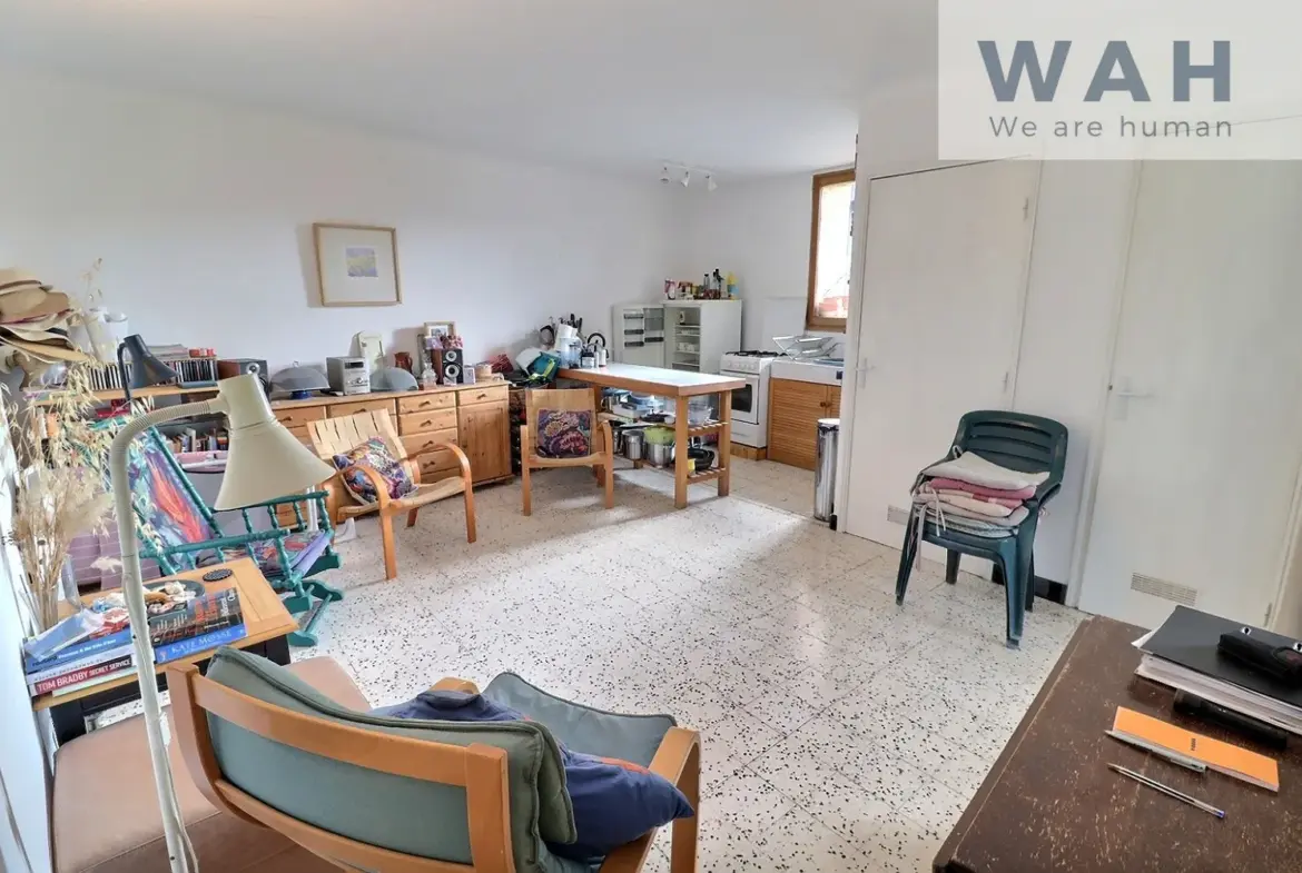 Vente Maison de Village 5 Pièces à Cabrières, 34800 