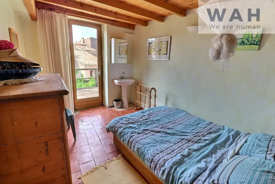 Vente Maison de Village 5 Pièces à Cabrières, 34800 