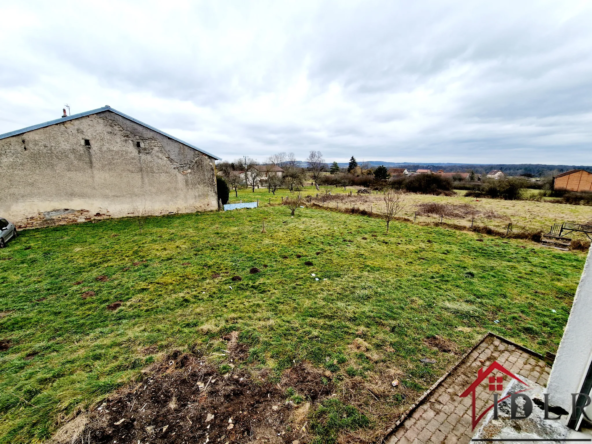 Maison à rénover de 133 m² à Passavant la Rochère sur 3795 m² de terrain 