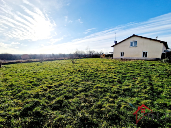 Maison à rénover de 133 m² à Passavant la Rochère sur 3795 m² de terrain