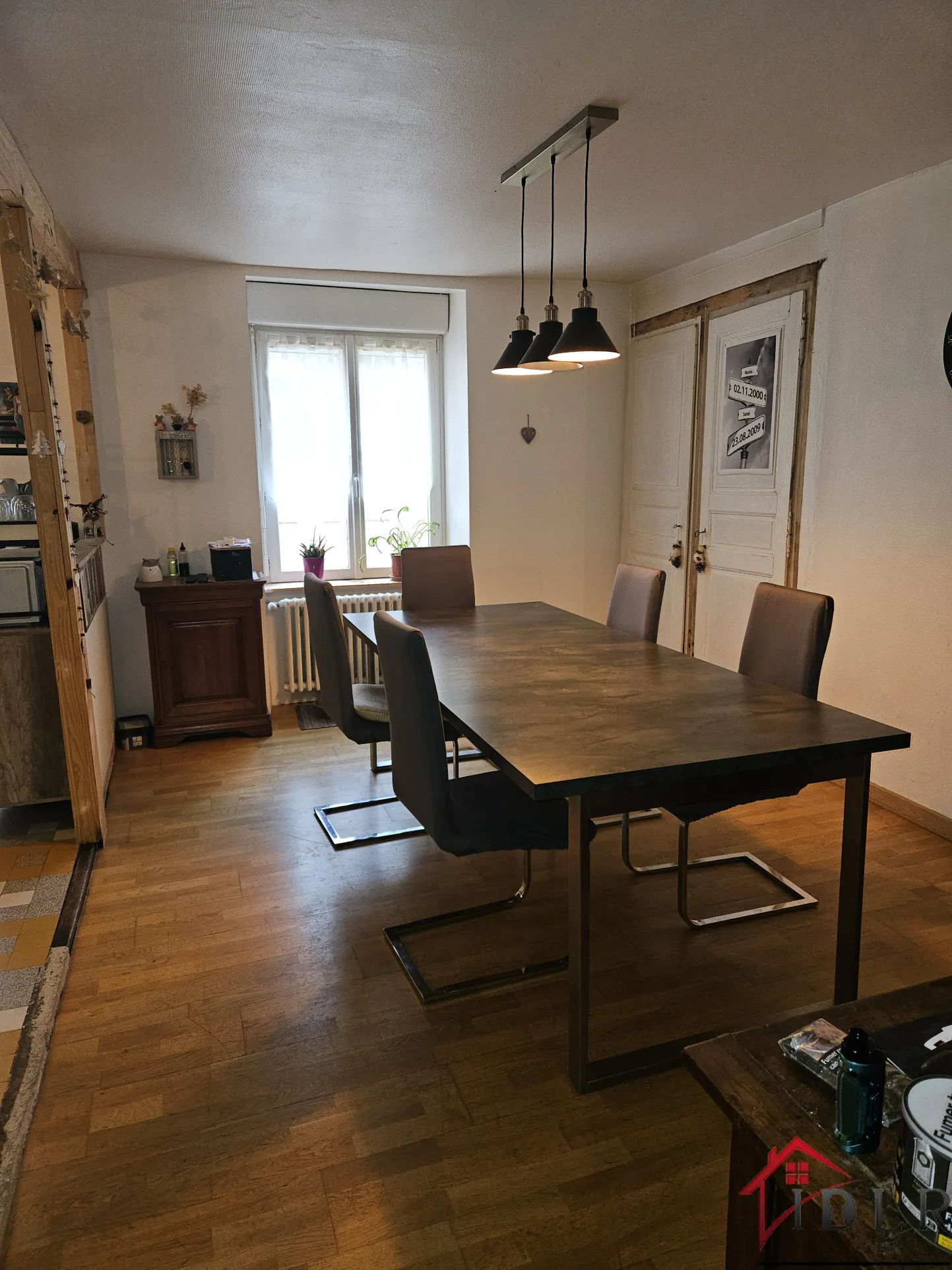 Immeuble d'habitation avec unité commerciale à Bourbonnes-les-Bains 
