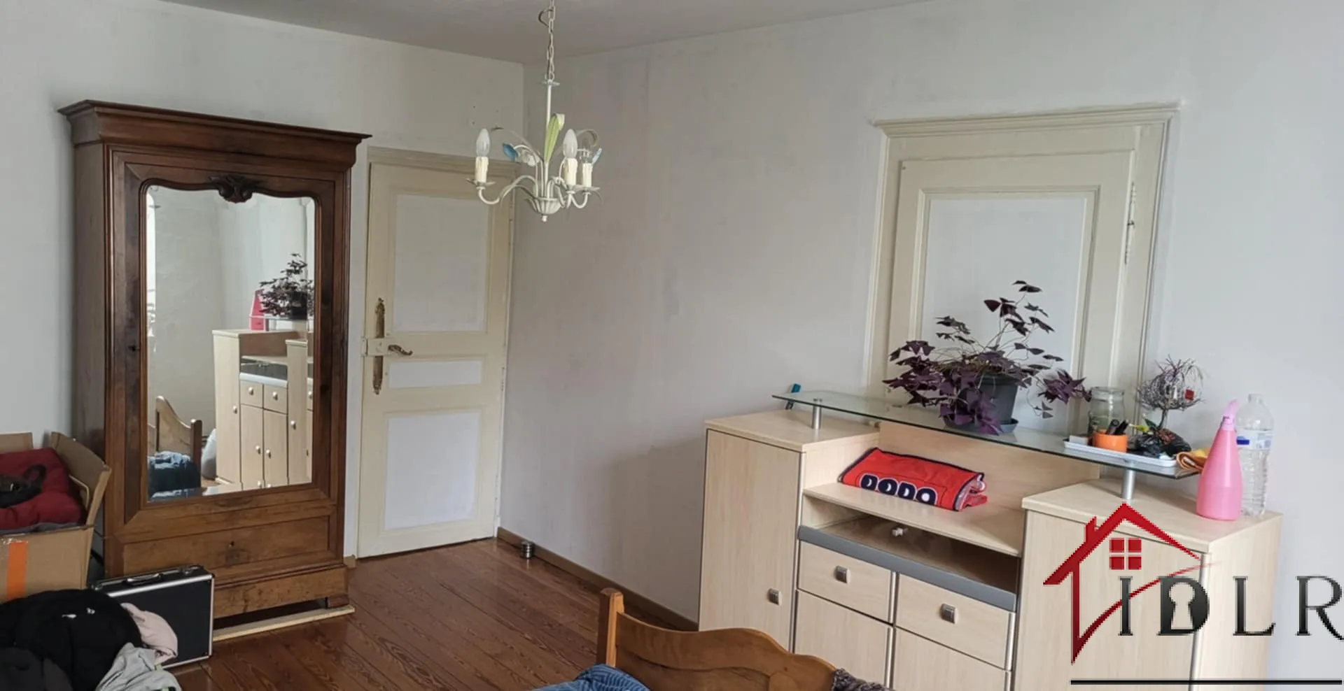 Immeuble d'habitation avec unité commerciale à Bourbonnes-les-Bains 