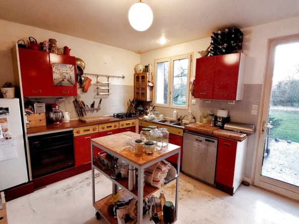Maison à vendre à Valanjou - 4 chambres, terrain de 2000 m² 