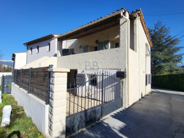 Maison mitoyenne de 56 m² à Montauroux à vendre 