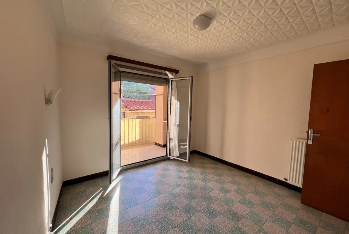 Charmante Maison de Village à Arles-Sur-Tech avec Balcon Sud 
