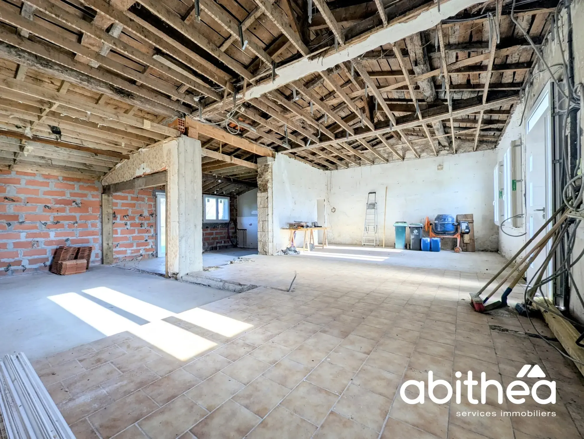 Maison à rénover de 110m2 à GALGON - Fort potentiel d'aménagement 