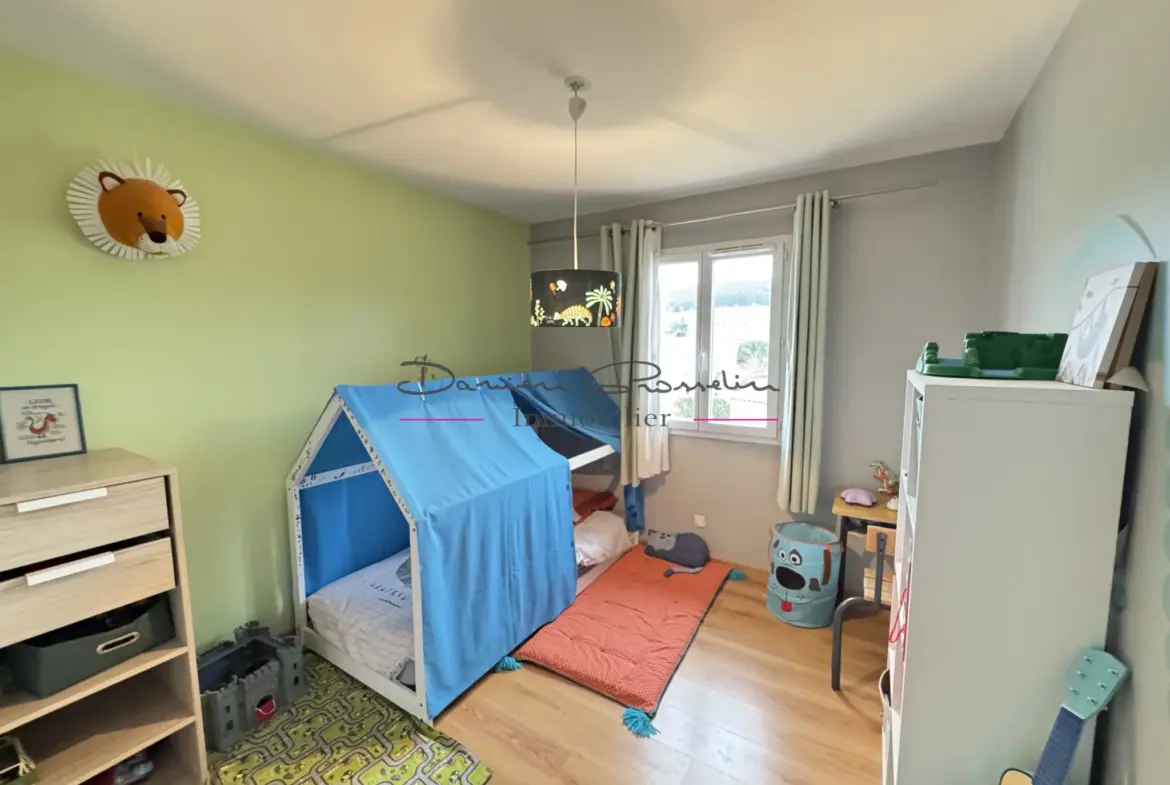 Villa spacieuse de 143 m² à Amplepuis avec terrain 