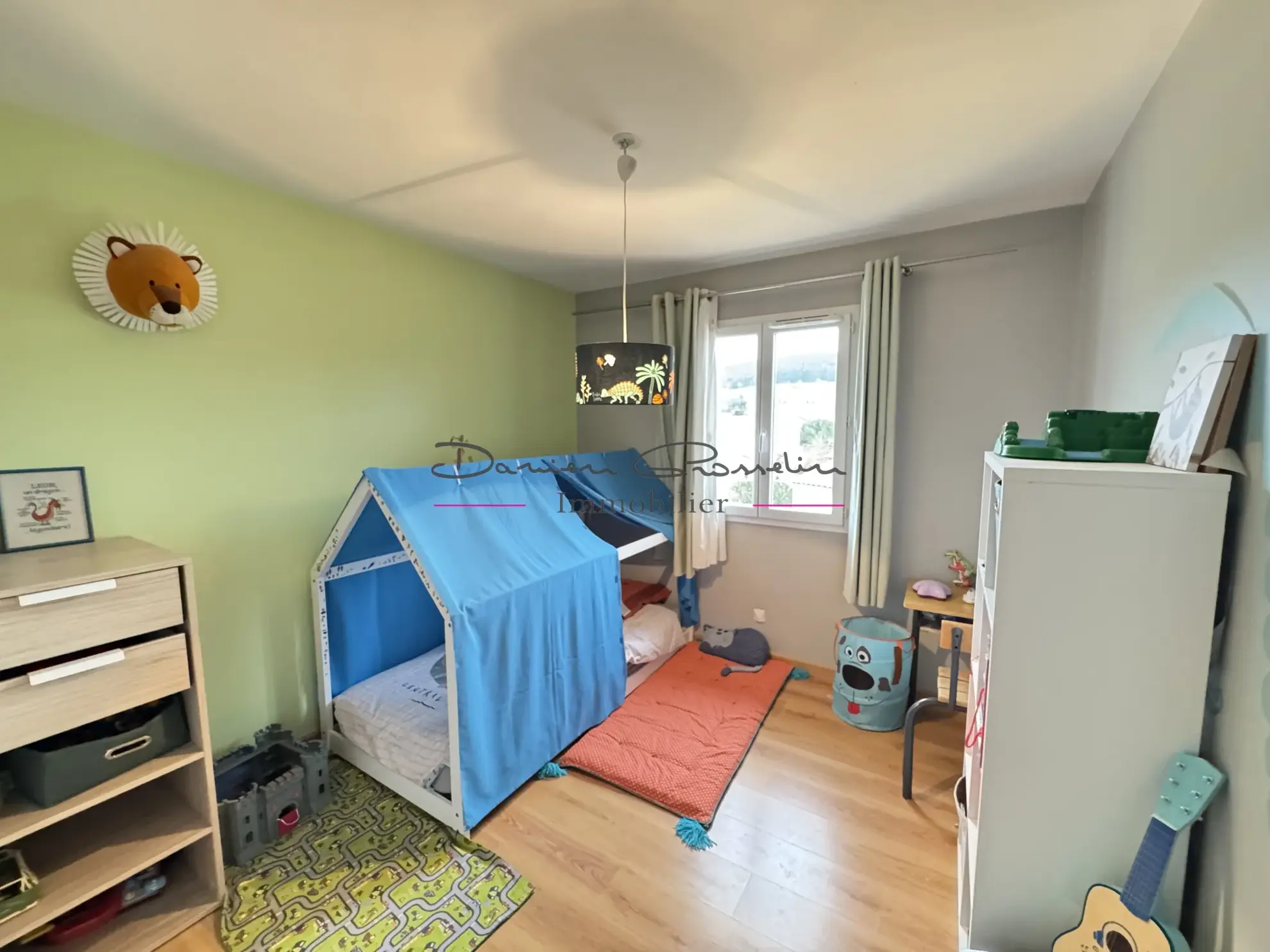 Villa spacieuse de 143 m² à Amplepuis avec terrain 