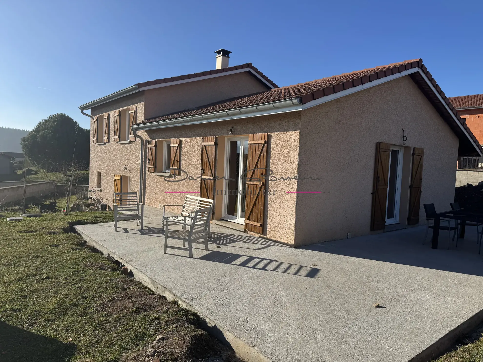 Villa spacieuse de 143 m² à Amplepuis avec terrain 