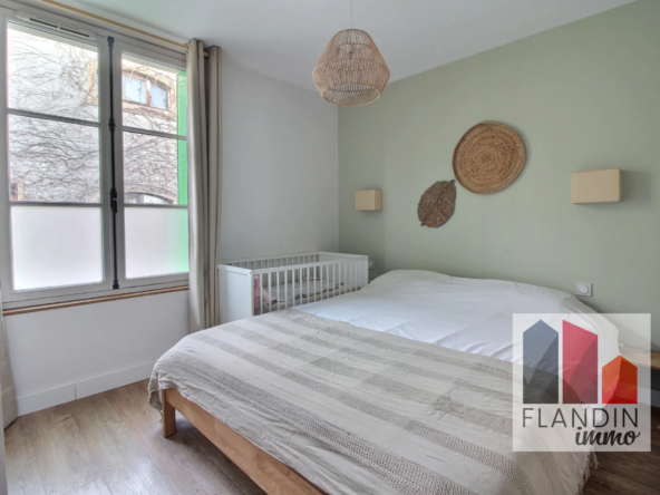 Superbe Appartement avec Jardin et Terrasse en Centre-Ville à Vernaison 