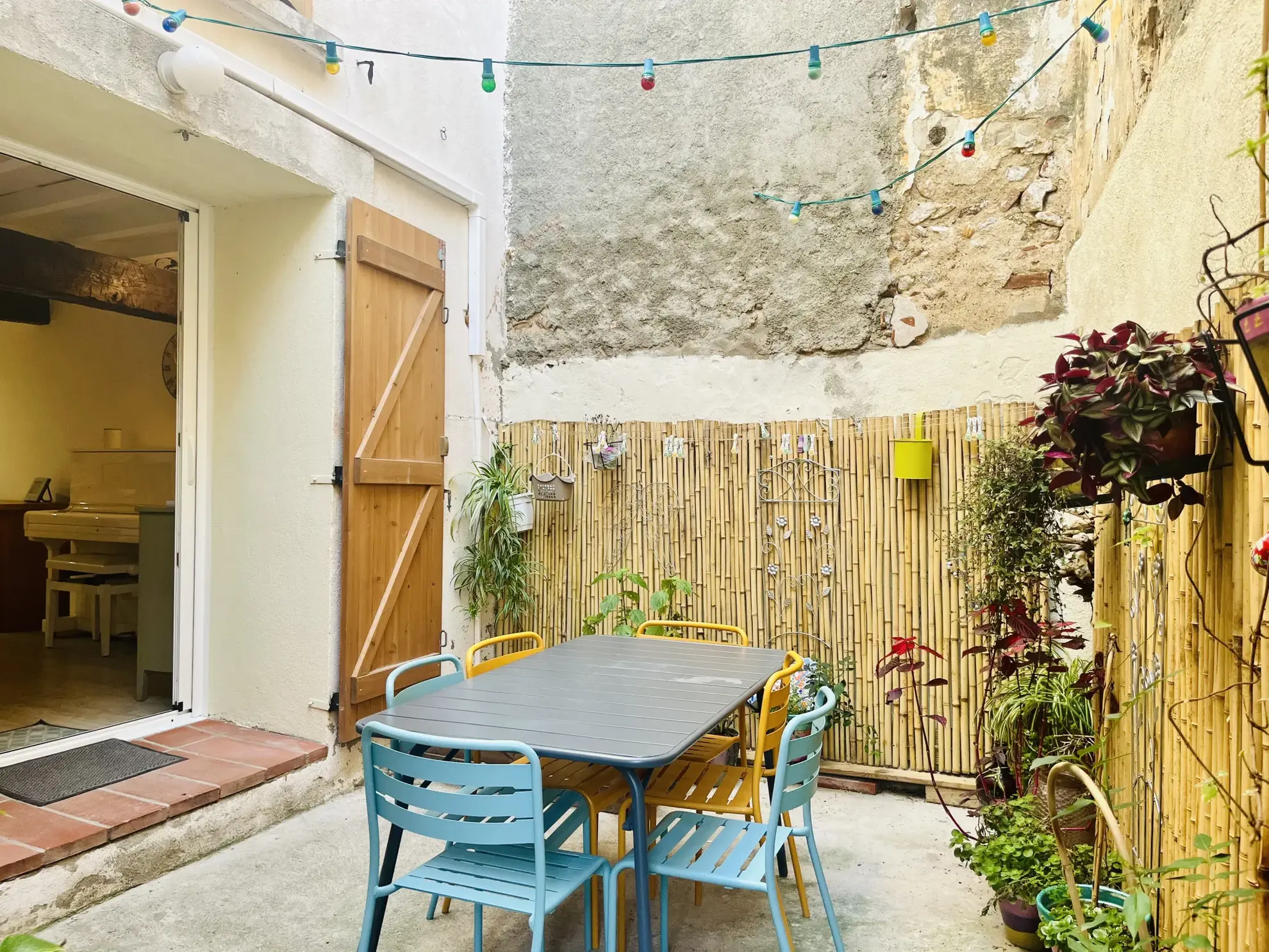 Maison de village avec terrasse, garage et climatisation à Tresserre 