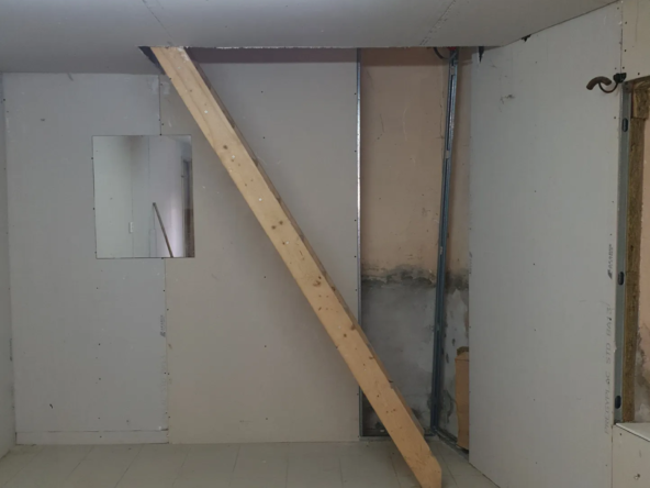 Maison à rénover de 163 m² à Misérieux - Opportunité unique 
