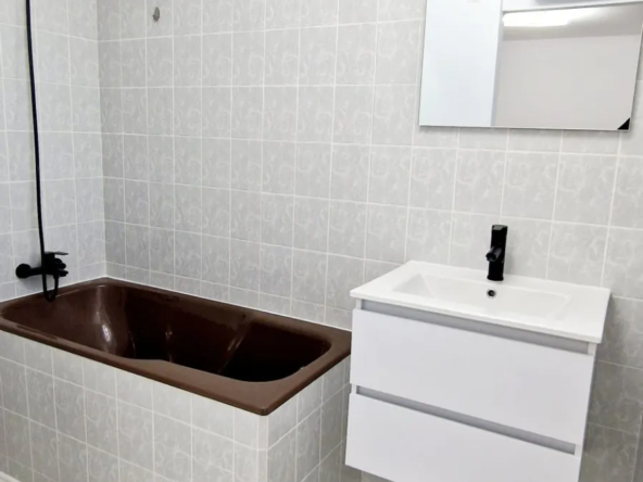 Appartement F2 Rénové à Amélie-les-Bains - Proche Thermes 