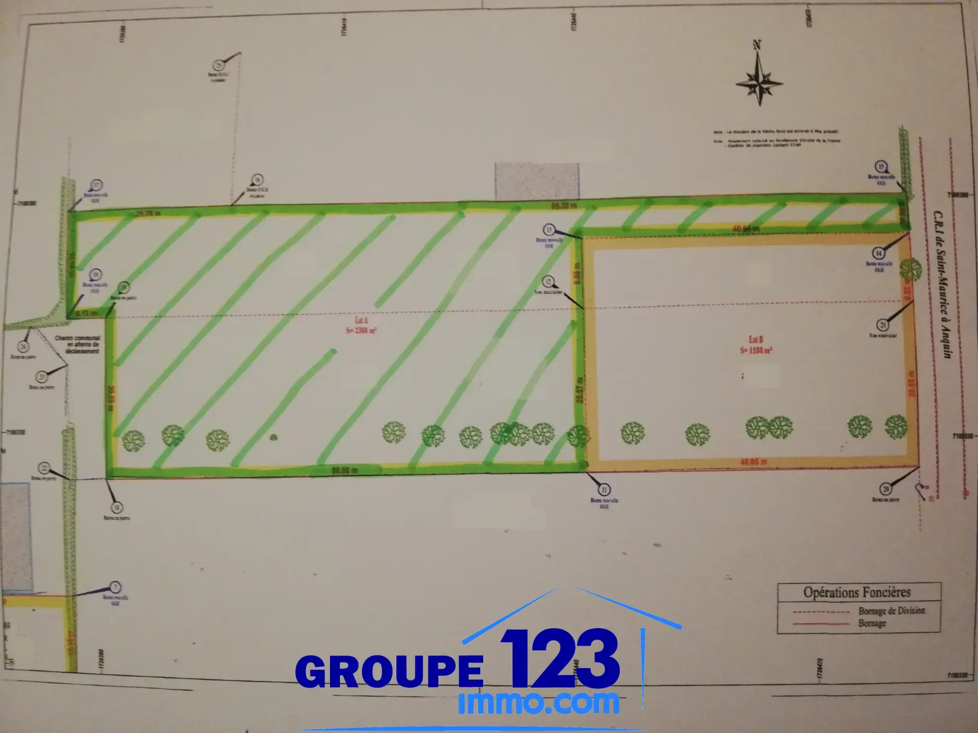 Terrain constructible de 2388 m² à Saint-Maurice-le-Vieil 