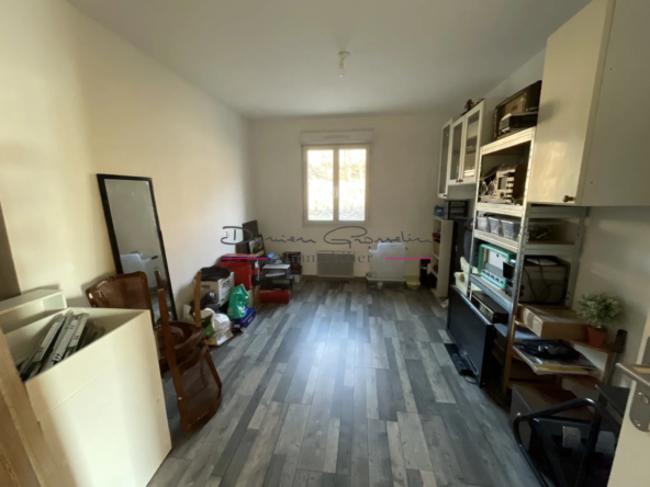 Villa de plain pied avec terrain à Cublize 