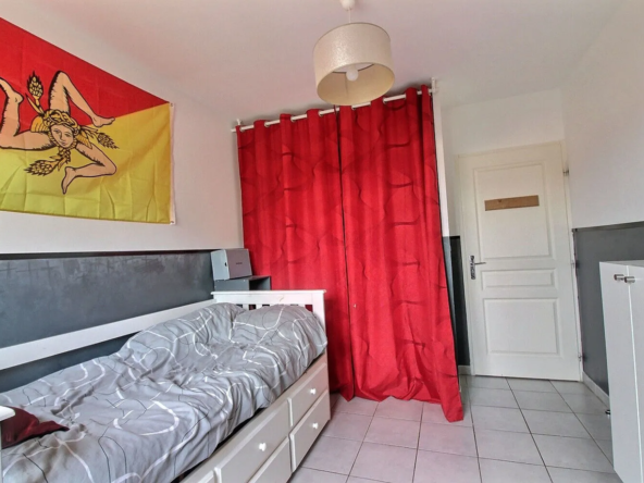 Bel appartement à Gardanne avec terrasse et stationnement 