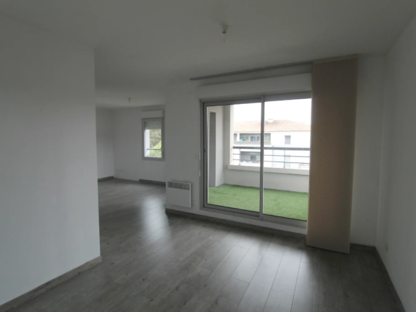 Spacieux appartement T4 à Nîmes Est, 91 m² avec terrasse 