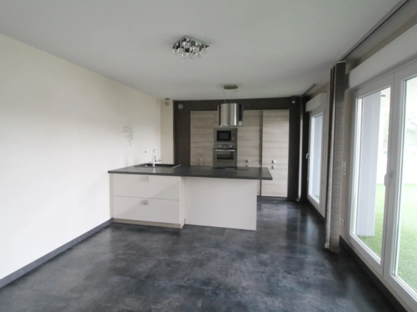 Spacieux appartement T4 à Nîmes Est, 91 m² avec terrasse 