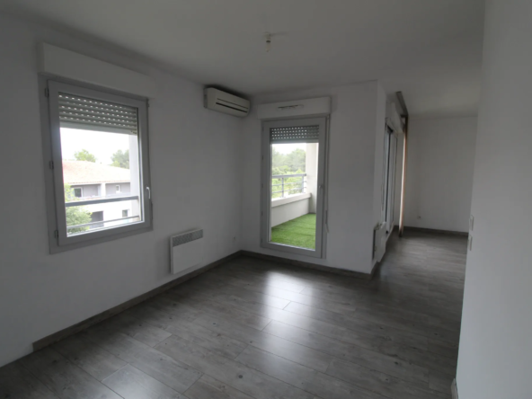 Spacieux appartement T4 à Nîmes Est, 91 m² avec terrasse 