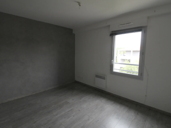 Spacieux appartement T4 à Nîmes Est, 91 m² avec terrasse 