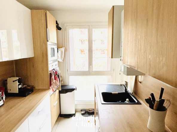 À vendre : Appartement T3 avec balcon et cave à Aix-en-Provence 