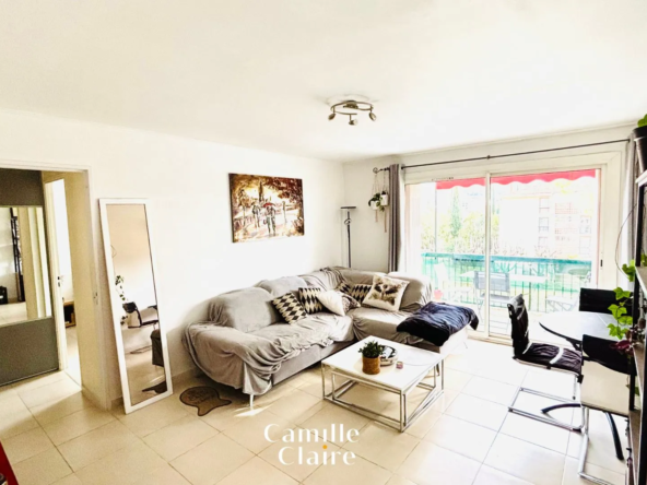 À vendre : Appartement T3 avec balcon et cave à Aix-en-Provence 