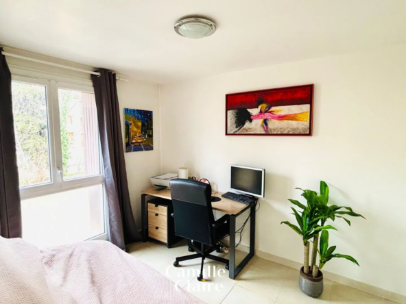 À vendre : Appartement T3 avec balcon et cave à Aix-en-Provence 