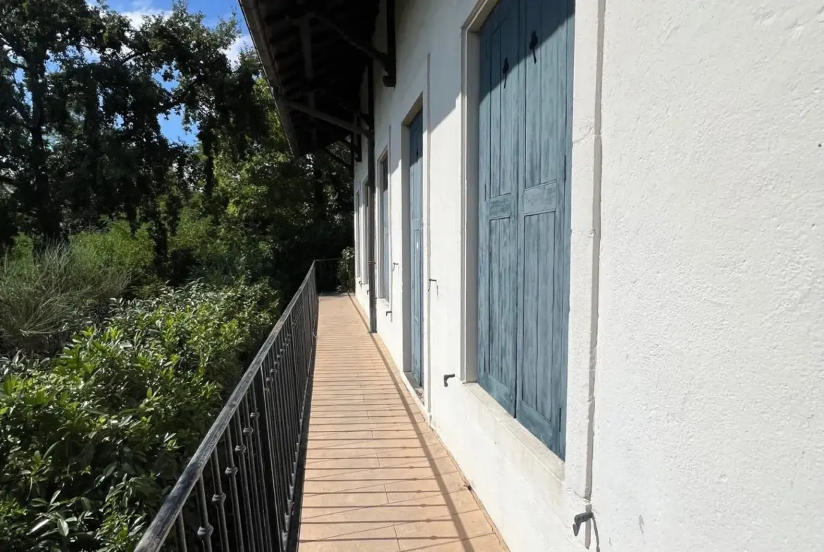 Maison de 200m2 à Riorges à Rénover - Rue Maréchal Foch 