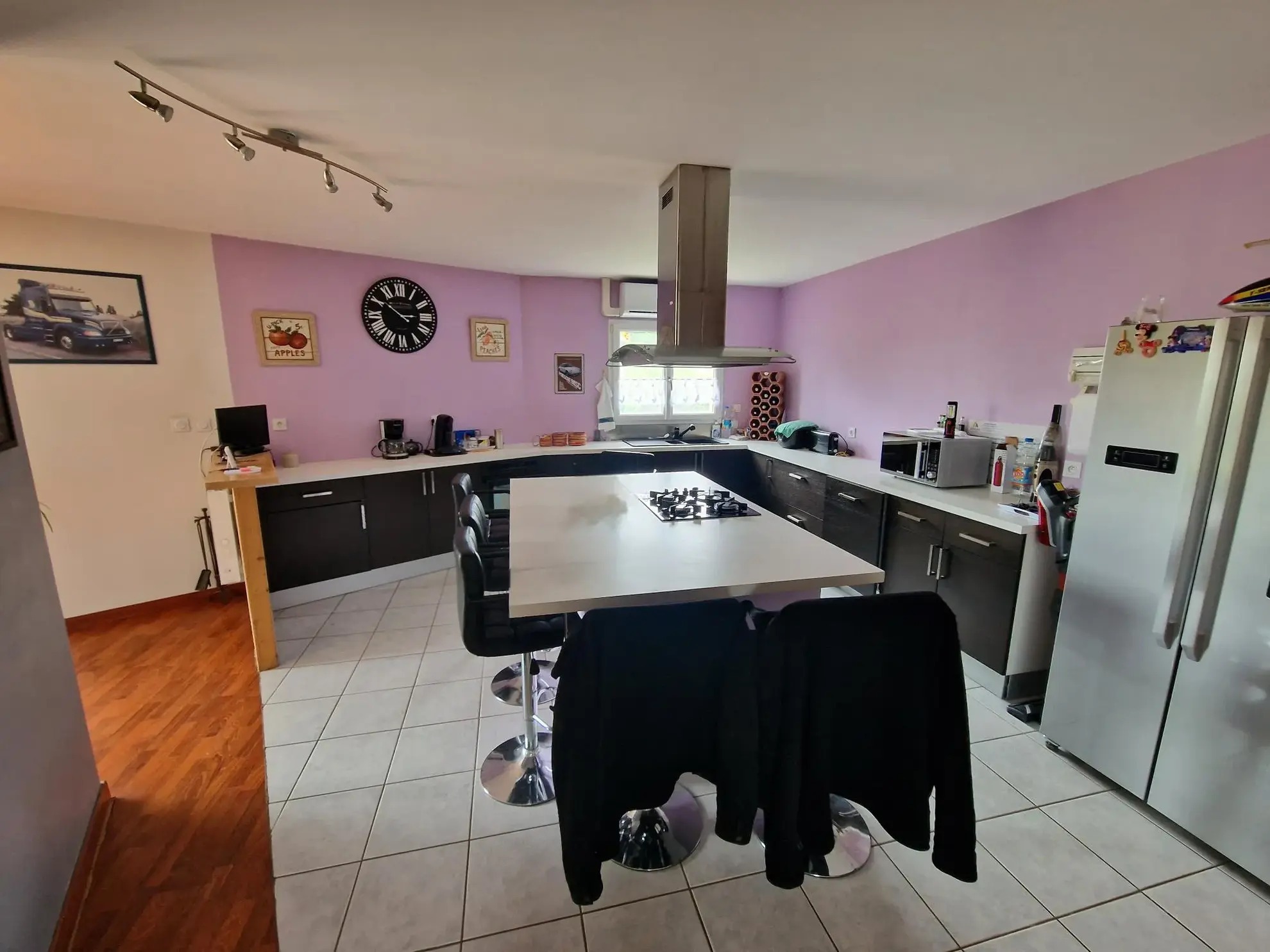 Froidfond: Maison contemporaine de 140 m² avec 4 chambres et confort moderne 