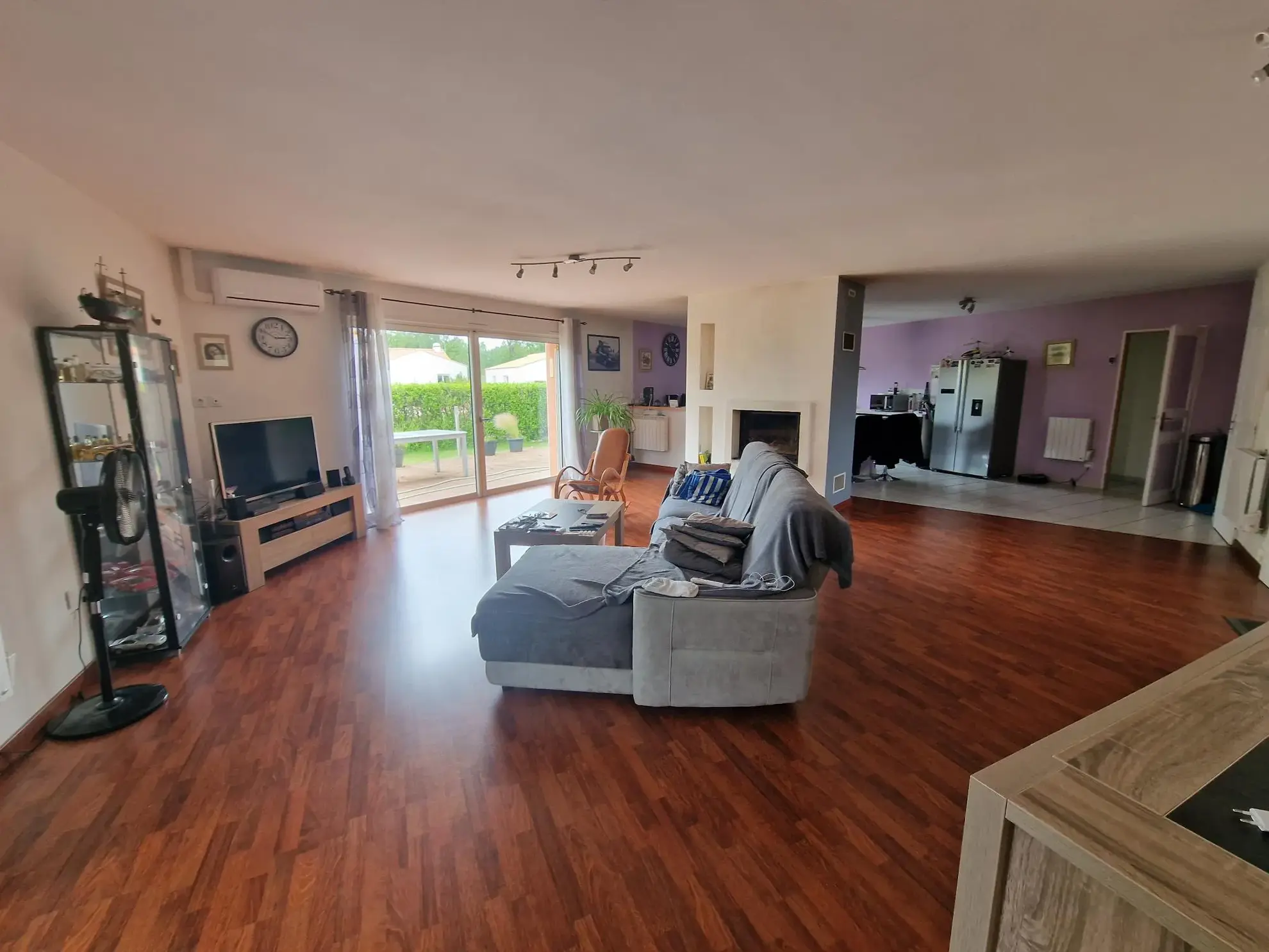 Froidfond: Maison contemporaine de 140 m² avec 4 chambres et confort moderne 