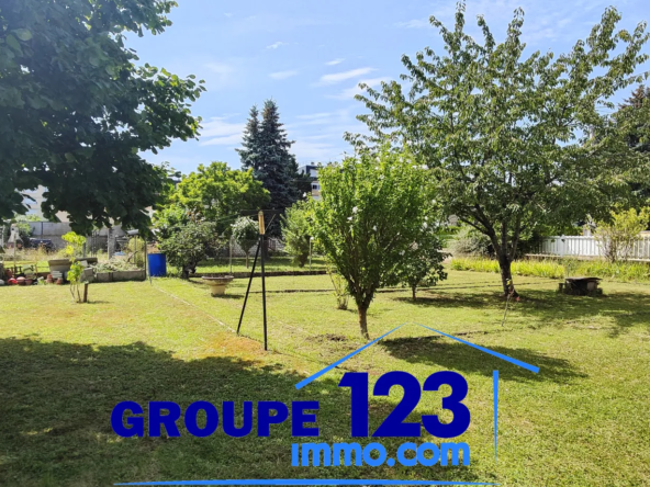 Charmante maison mitoyenne avec jardin de 669 m² à Migennes 