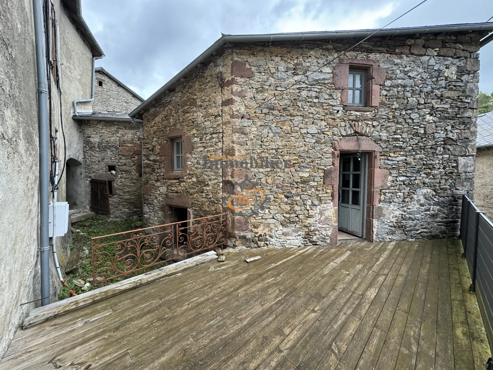 Vente maison avec terrains à Camares - 220 m² 