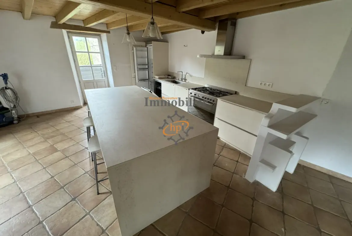 Vente maison avec terrains à Camares - 220 m² 