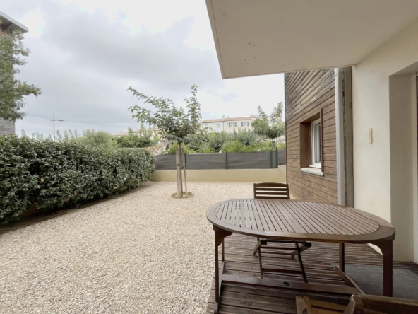 Appartement T2 meublé avec jardin à vendre à Narbonne 