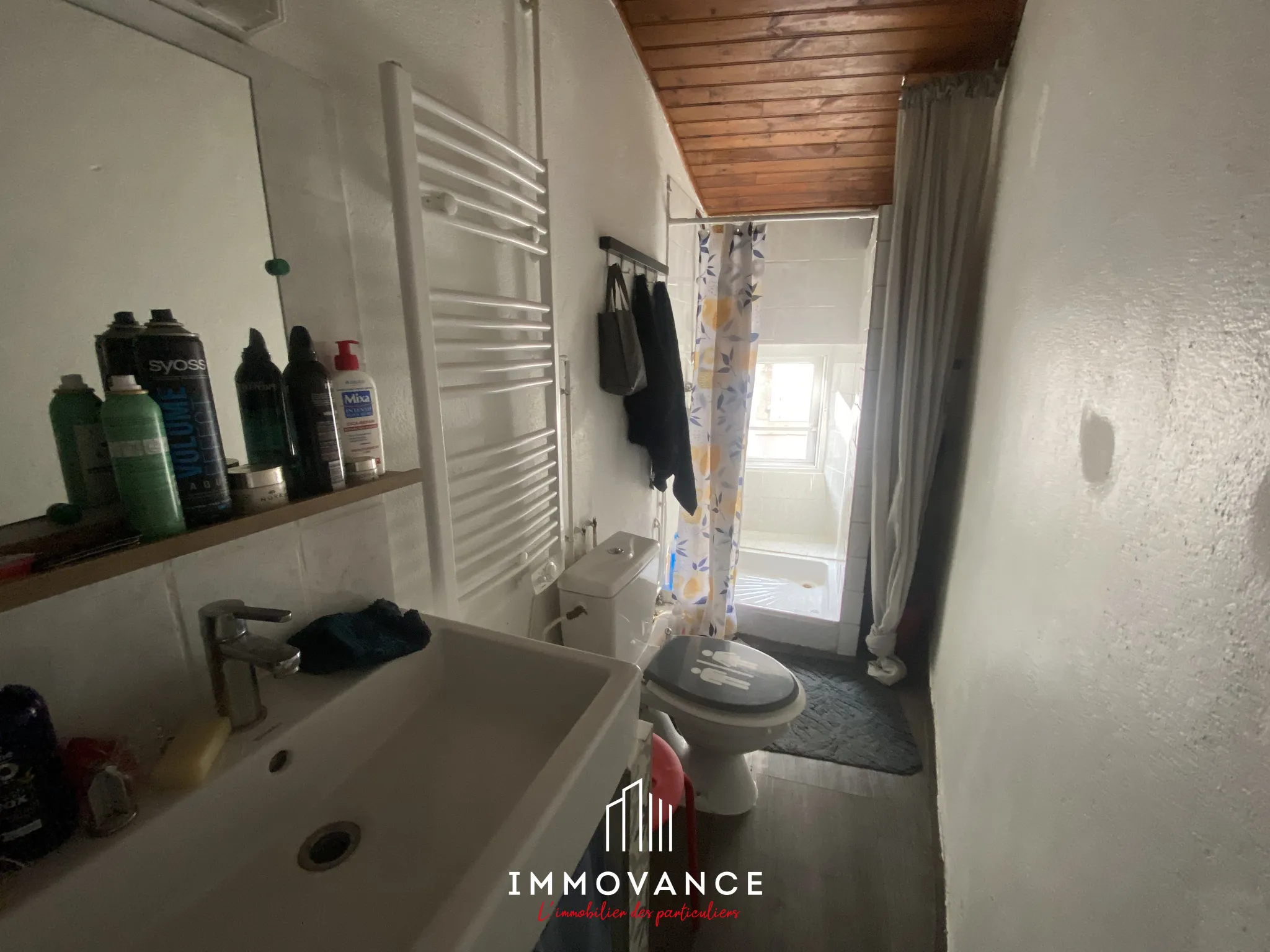 À vendre : Appartement T3/4 avec balcon à Saint-Jean-du-Bruel 
