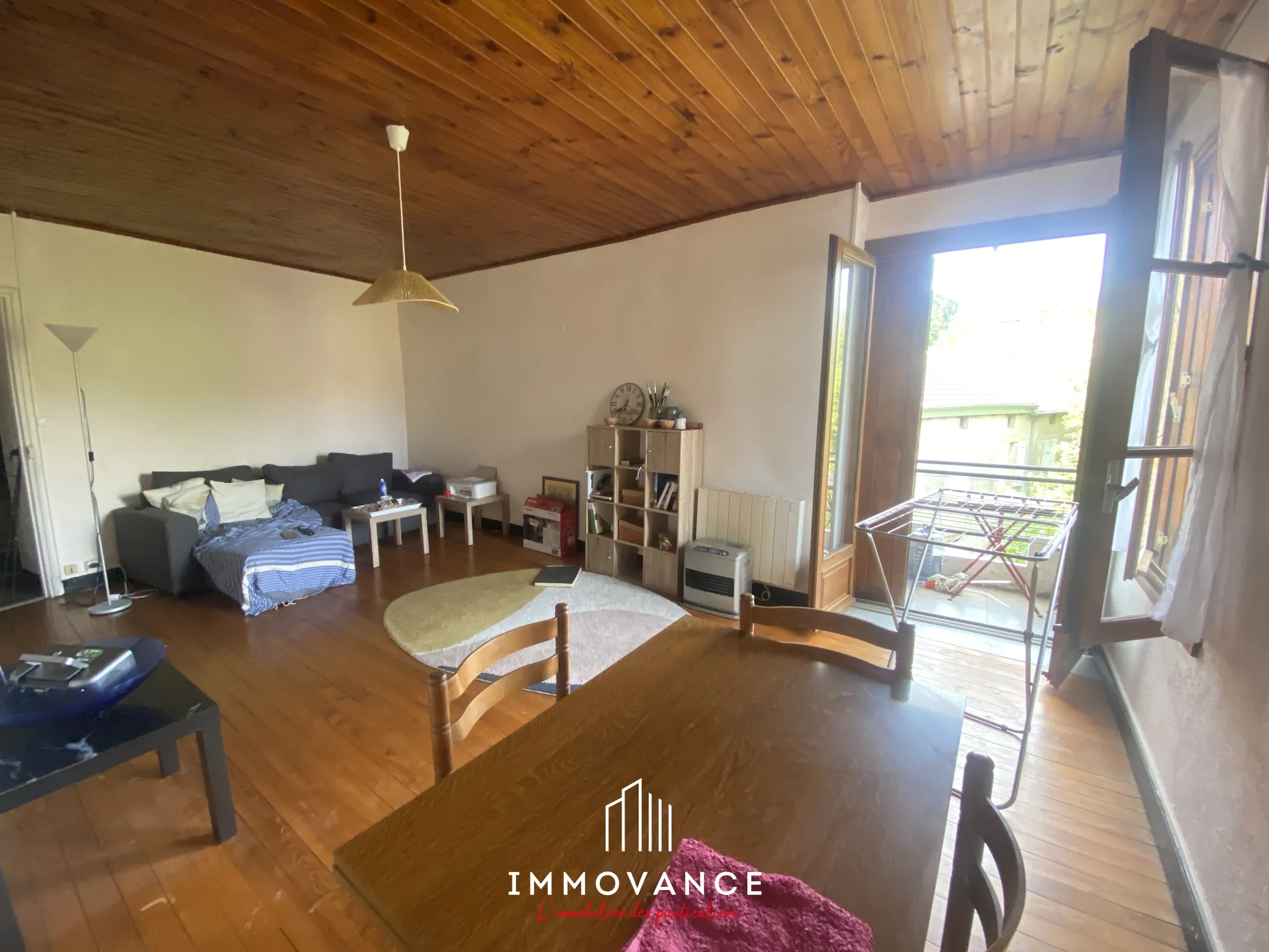 À vendre : Appartement T3/4 avec balcon à Saint-Jean-du-Bruel 