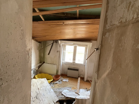 Demeure de caractère de 200 m² à rénover à Gourdon 