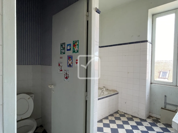 Demeure de caractère de 200 m² à rénover à Gourdon 