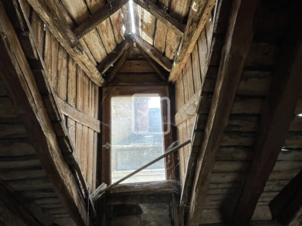 Demeure de caractère de 200 m² à rénover à Gourdon 