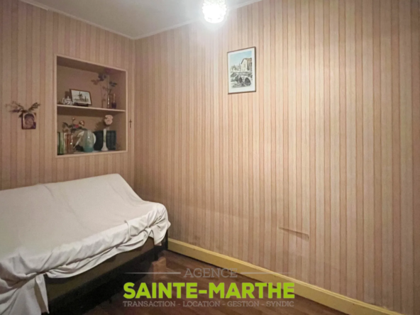 Ensemble immobilier à rénover à Chizé - 60 000€ 