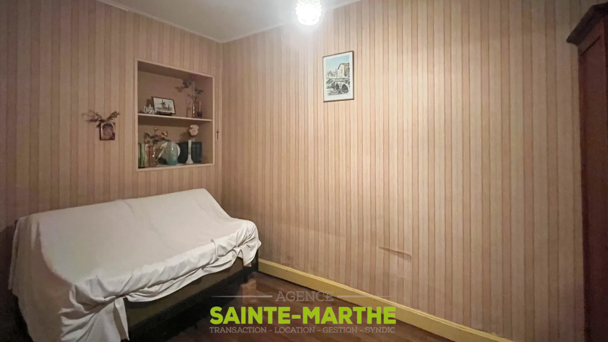 Ensemble immobilier à rénover à Chizé - 60 000€ 