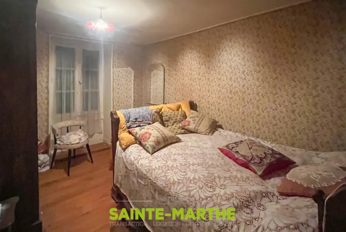 Ensemble immobilier à rénover à Chizé - 60 000€ 