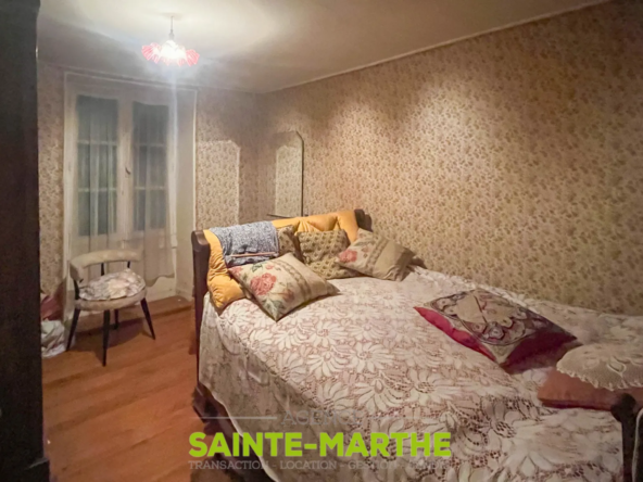Ensemble immobilier à rénover à Chizé - 60 000€ 