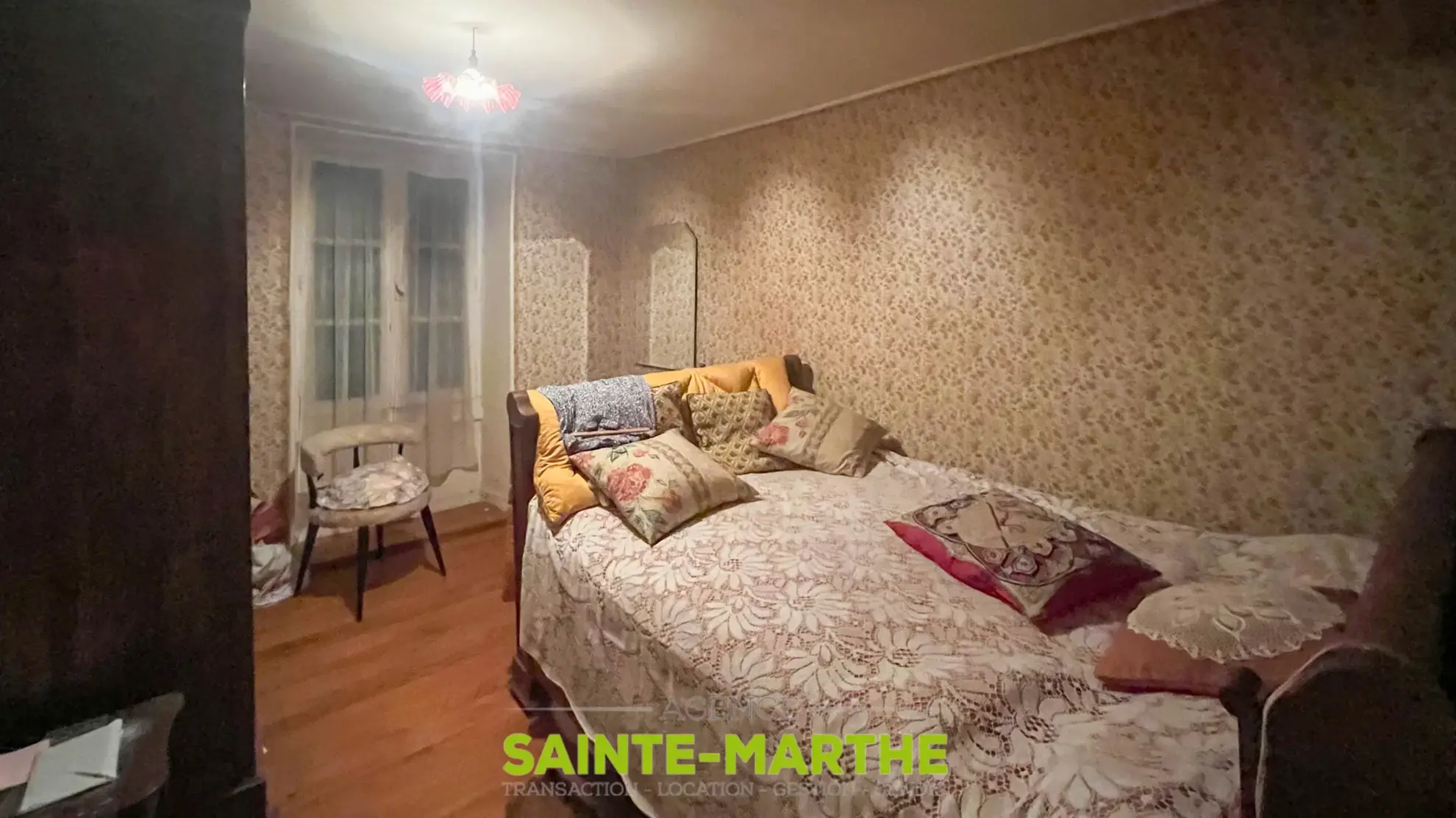 Ensemble immobilier à rénover à Chizé - 60 000€ 
