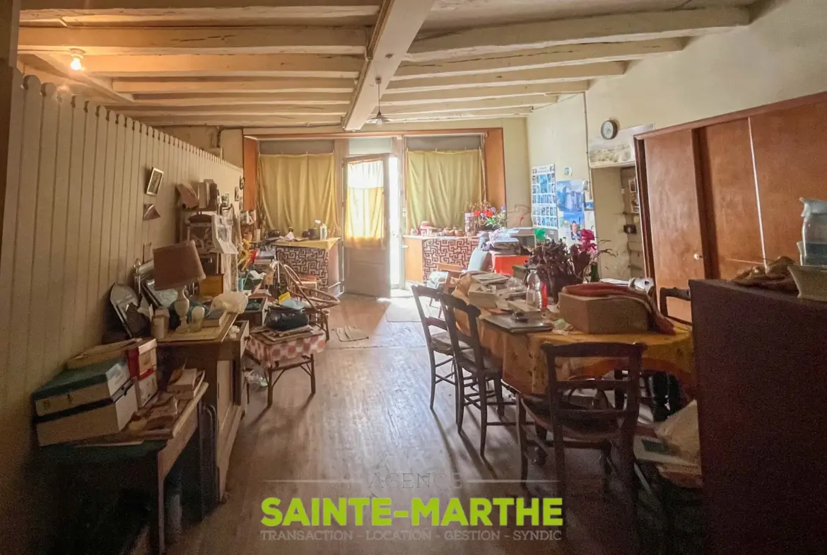 Ensemble immobilier à rénover à Chizé - 60 000€ 
