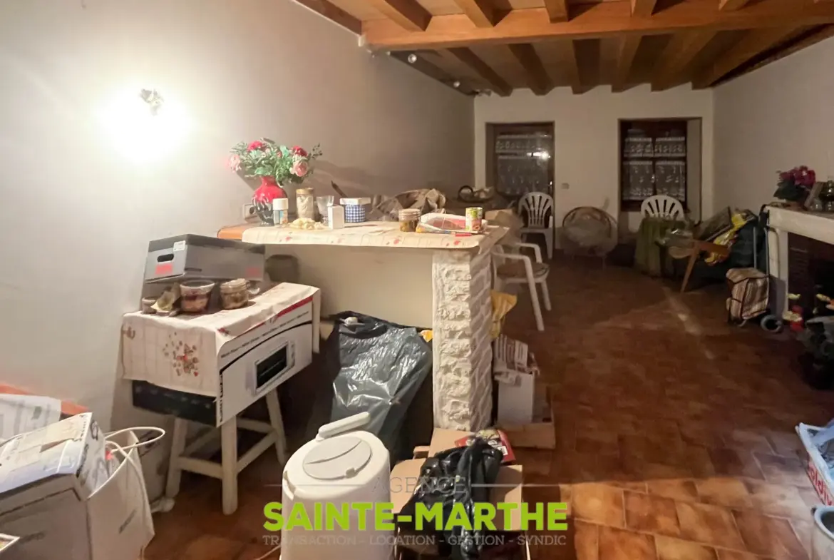 Ensemble immobilier à rénover à Chizé - 60 000€ 