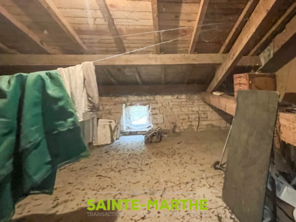 Ensemble immobilier à rénover à Chizé - 60 000€ 