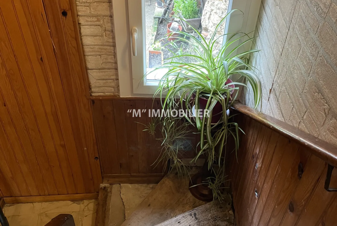 Maison de ville à La Ferté-sous-Jouarre - 2 chambres - 111000 € 